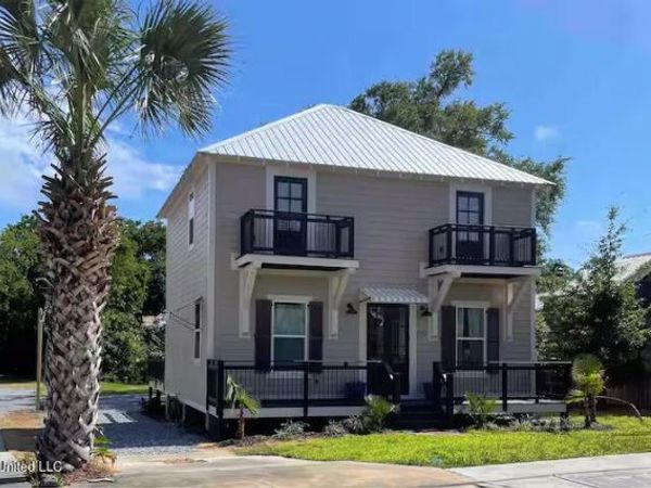 649 Howard Avenue, Biloxi, MS 39530