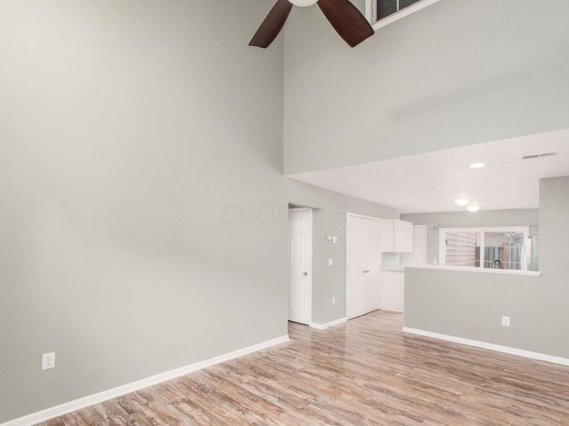 372 Dysar Run Drive , Blacklick, OH 43004 Photo 7