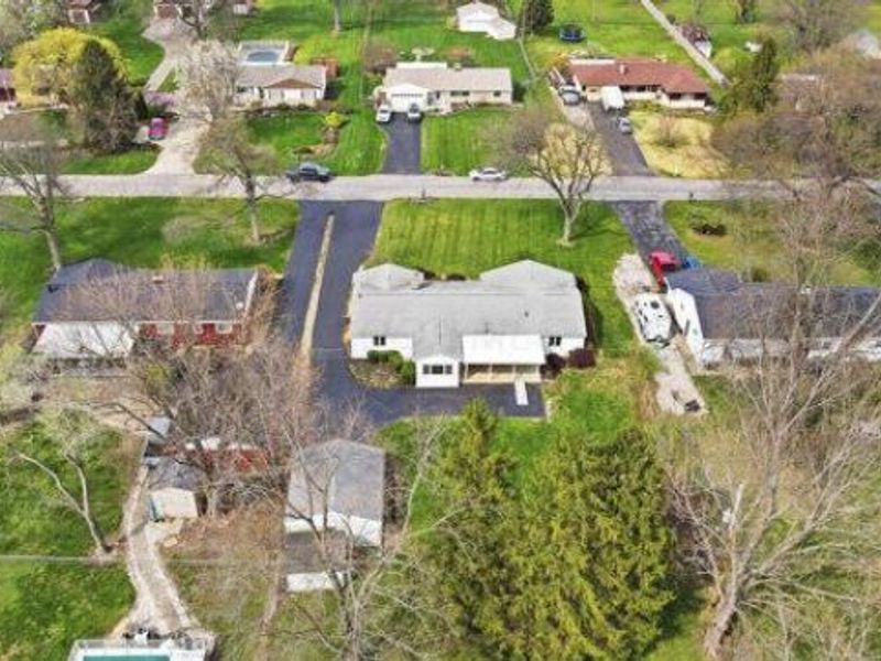 3755 Mayfair Drive, Grove City, OH 43123 Photo 4