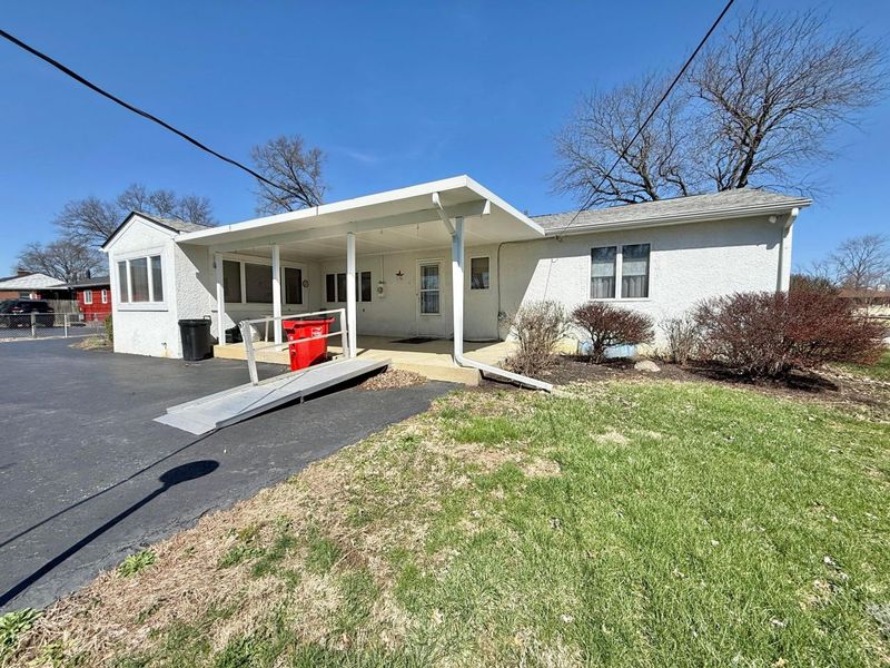 3755 Mayfair Drive, Grove City, OH 43123 Photo 4