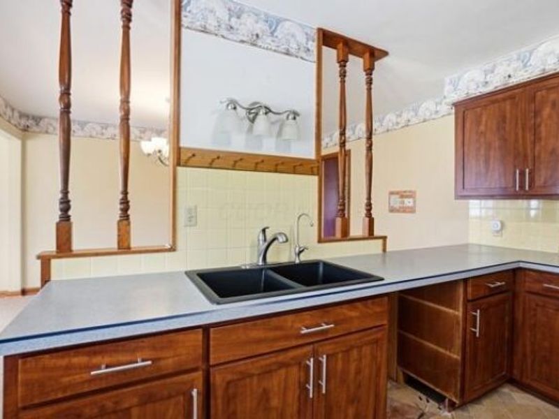 3755 Mayfair Drive, Grove City, OH 43123 Photo 8