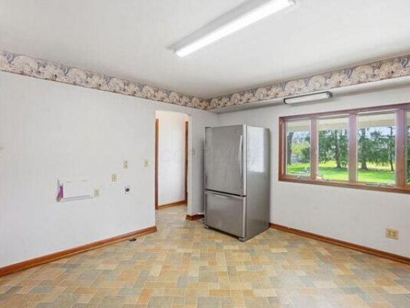 3755 Mayfair Drive, Grove City, OH 43123 Photo 9