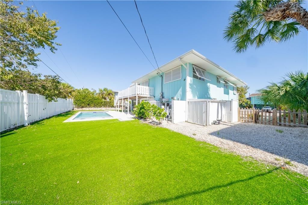 119 Andre Mar Dr, Fort Myers Beach, FL 33931 Photo