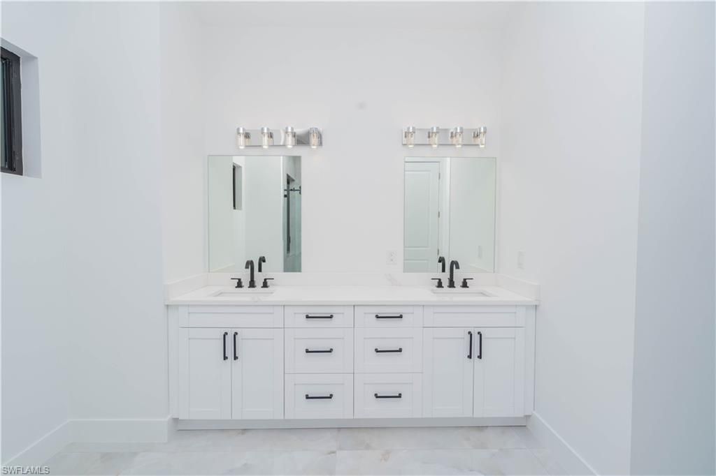 121 Moore Ave , Lehigh Acres, FL 33936 Photo