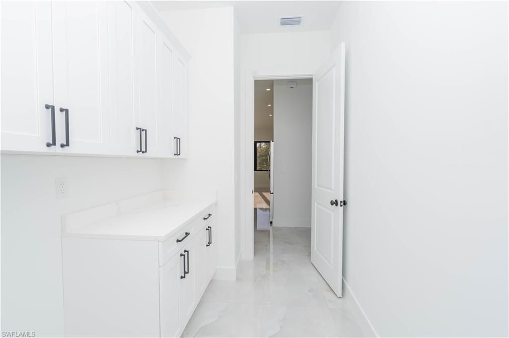 121 Moore Ave , Lehigh Acres, FL 33936 Photo