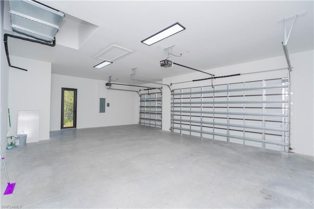 121 Moore Ave , Lehigh Acres, FL 33936 Photo