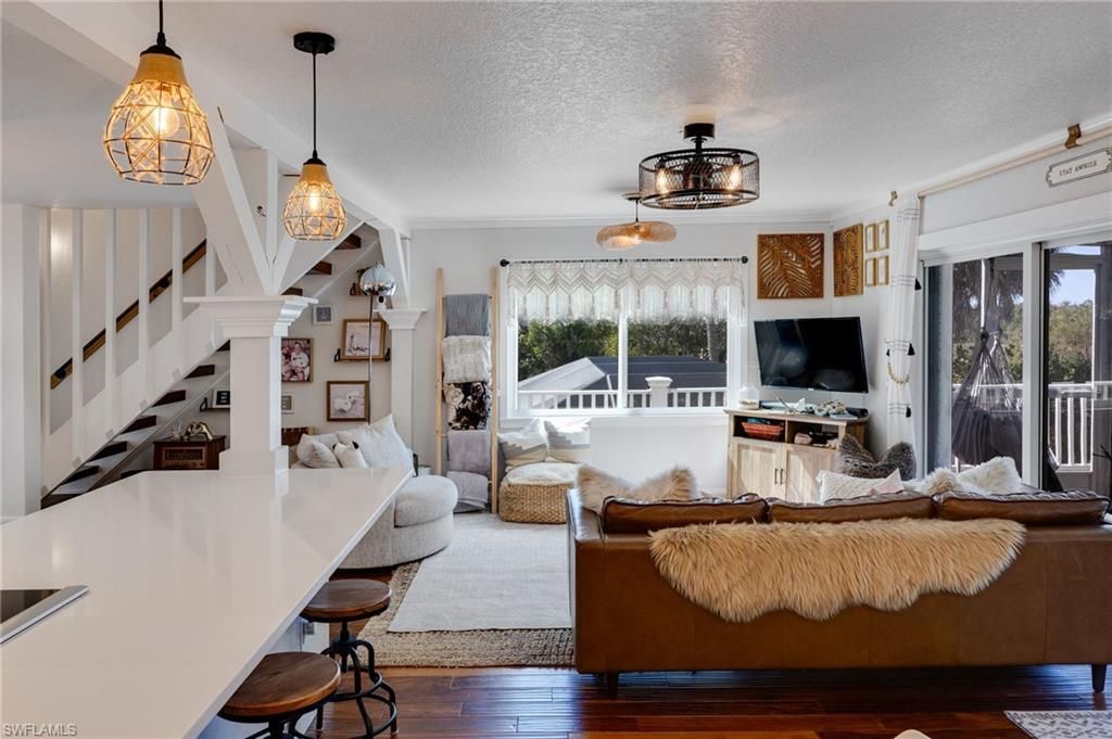 9247 Dimmick Dr , Sanibel, FL 33957 Photo