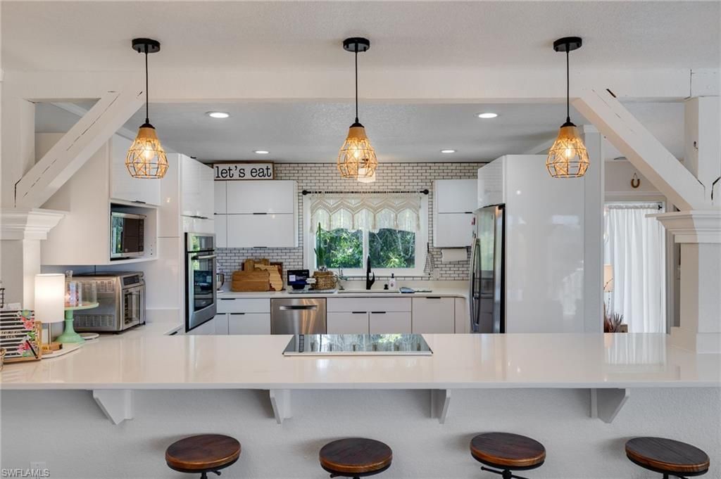 9247 Dimmick Dr , Sanibel, FL 33957 Photo