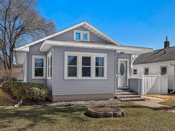 325 23rd STREET S, La Crosse, WI 54601