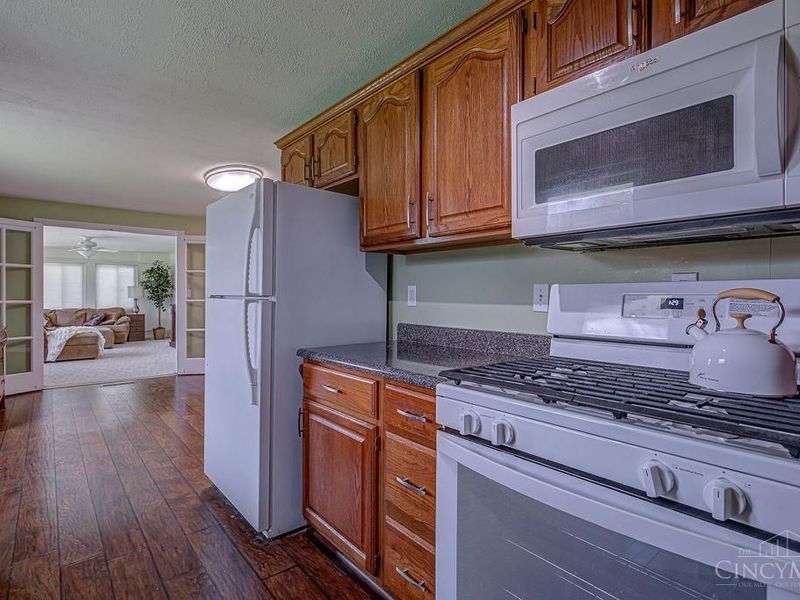 11833 Fairsprings Court, Cincinnati, OH 45246 Photo 11