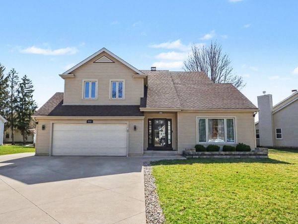 215 E Brookwood Lane E, Bolingbrook, IL 60440