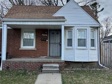 8427 Artesian Street, Detroit, MI 48228