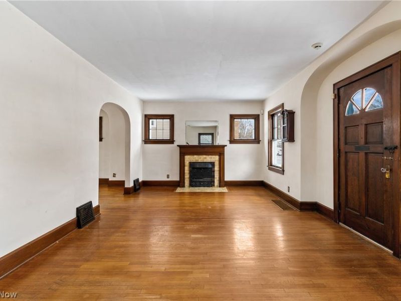 1316 22nd Street NE, Canton, OH 44714 Photo 2