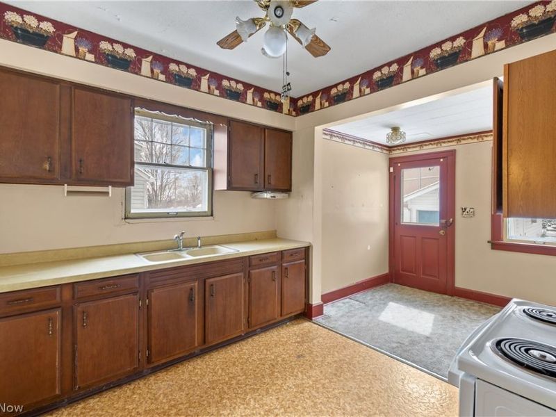 1316 22nd Street NE, Canton, OH 44714 Photo 9