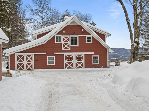 1016 Kew Vasseur Road, Fayston, VT 05660