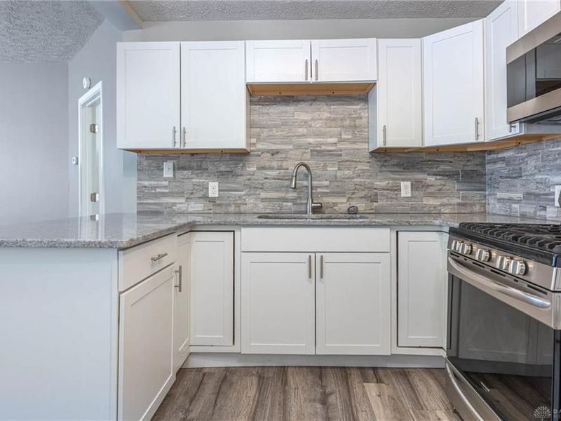 539 S Monroe Street, Unit 1, Xenia, OH 45385 Photo 6