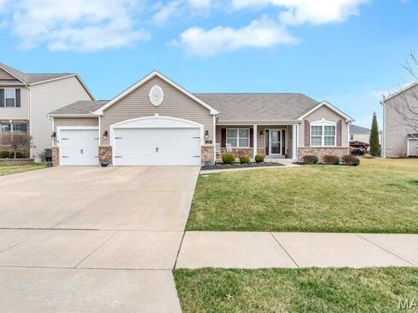 178 Oakhurst Drive, O'Fallon, MO 63368