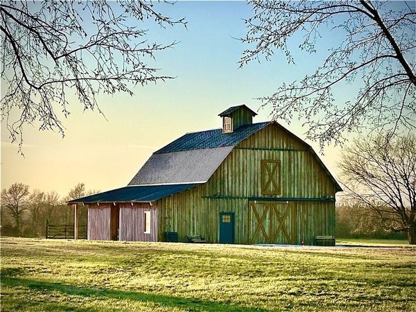 29990C S 2725 Road, Sheldon, MO 64784