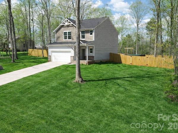 1321 Western Hills Lane , Vale, NC 28168