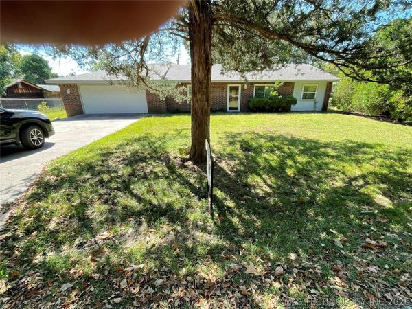 743 Lakeview , Stigler, OK 74462