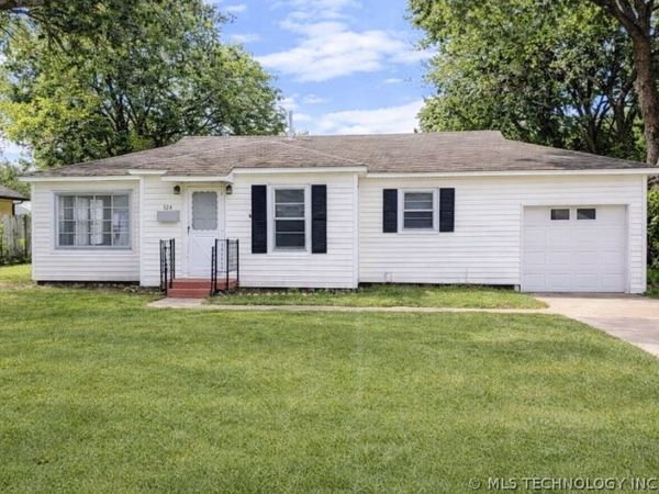 524 S Liberty Avenue , Okmulgee, OK 74447