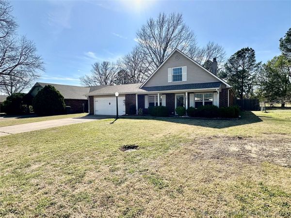 201 Gawf Lane , Muskogee, OK 74403