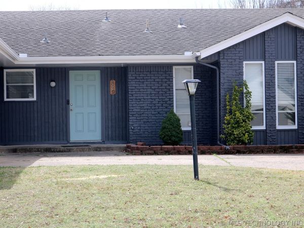 539 Meadowood Drive, Broken Arrow, OK 74011