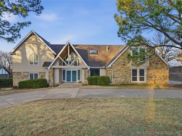 8614 S College Place, Tulsa, OK 74137