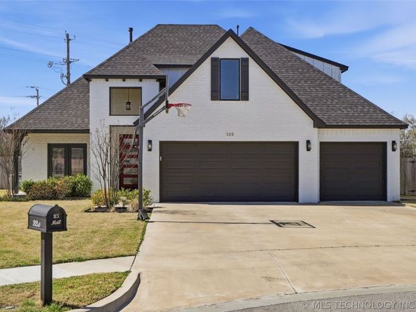 320 W 130th Place S, Jenks, OK 74037