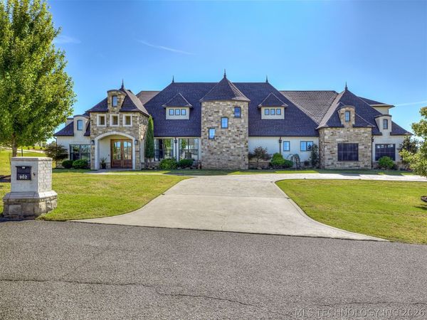 902 Summit Ridge , McAlester, OK 74501