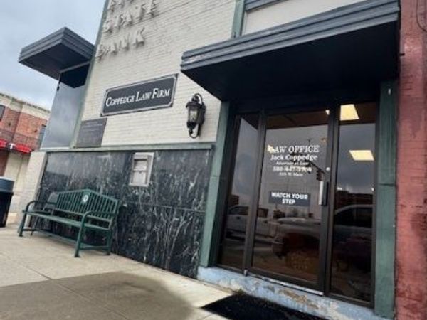 225 W Main , Tishomingo, OK 73460