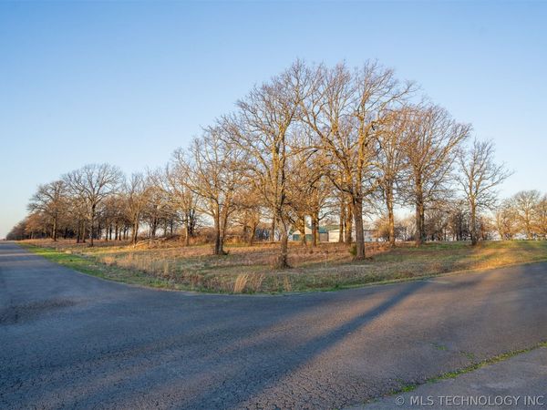 Summit Road, Cookson, OK 74427