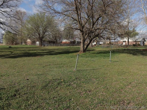 804 N Terrace Drive , Bixby, OK 74008