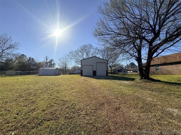 S Woodland Avenue , Okmulgee, OK 74447