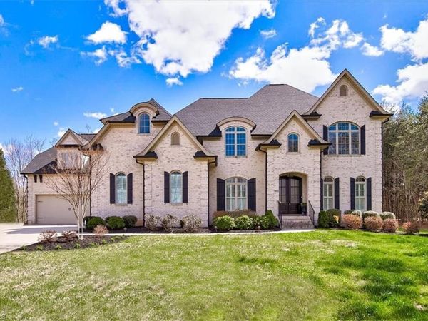 7810 Neugent Drive, Kernersville, NC 27284