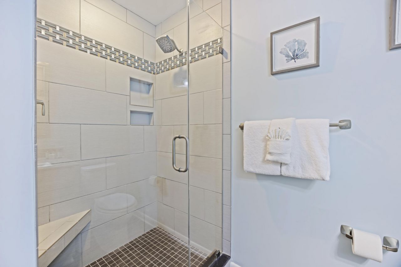 7000 Palmetto Drive Photo 16