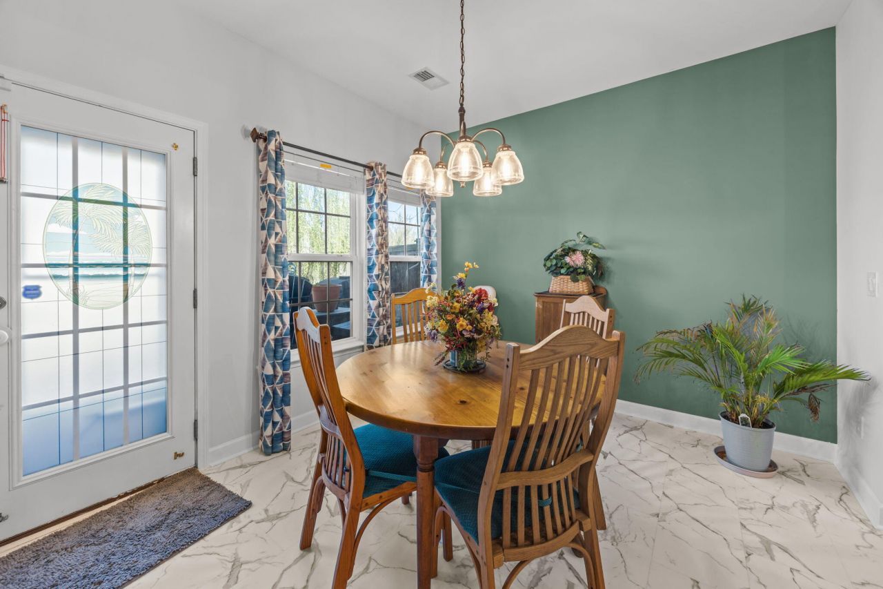 107 Longford Drive Photo 10