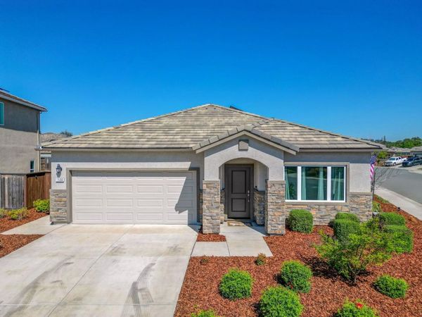 1500 Lahonton Way, Ione, CA 95640