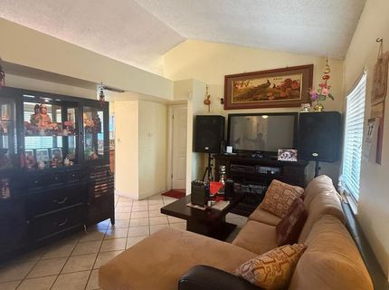 8118 Chateau Dr, Stockton, CA 95210 Photo