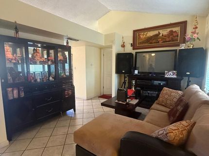 8118 Chateau Dr, Stockton, CA 95210 Photo