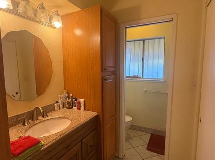 8118 Chateau Dr, Stockton, CA 95210 Photo