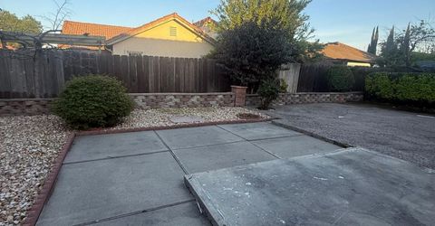 8118 Chateau Dr, Stockton, CA 95210 Photo