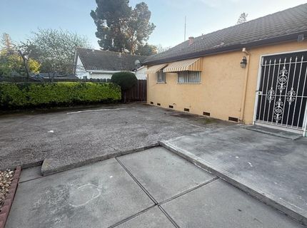 8118 Chateau Dr, Stockton, CA 95210 Photo