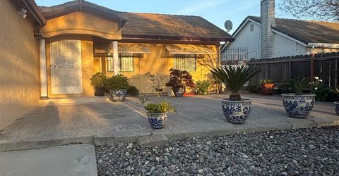 8118 Chateau Dr, Stockton, CA 95210 Photo