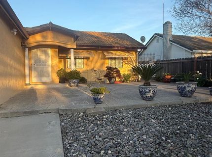 8118 Chateau Dr, Stockton, CA 95210 Photo