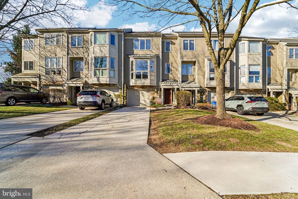 104 Lancefield Road, Baltimore, MD 21209 Main Photo