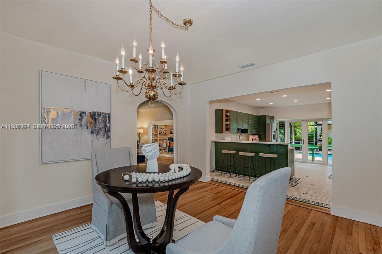 2111 Alhambra Cir , Coral Gables, FL 33134 Photo