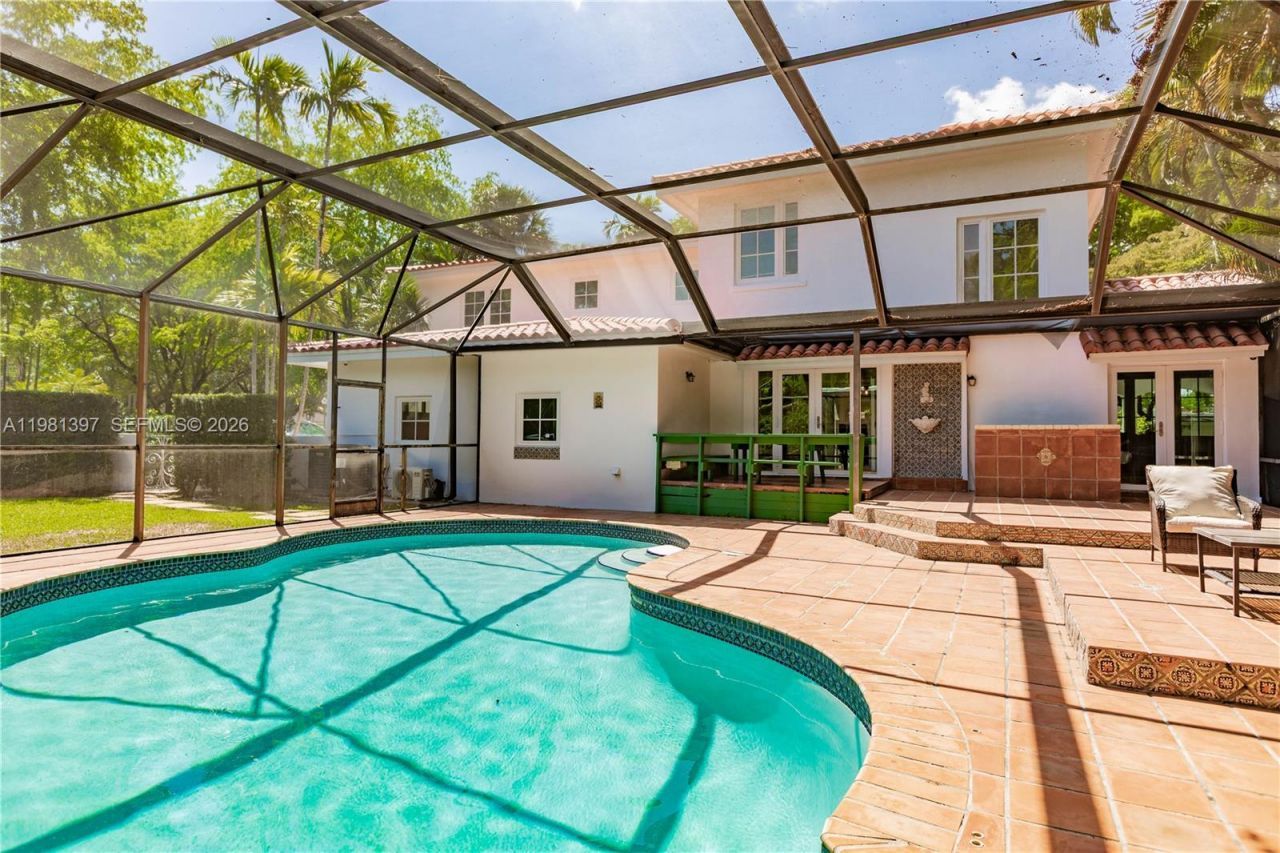 2111 Alhambra Cir, Coral Gables, FL 33134 Photo