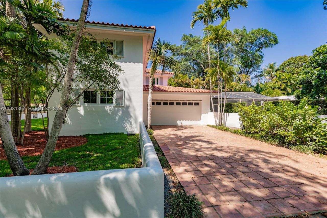 2111 Alhambra Cir, Coral Gables, FL 33134 Photo