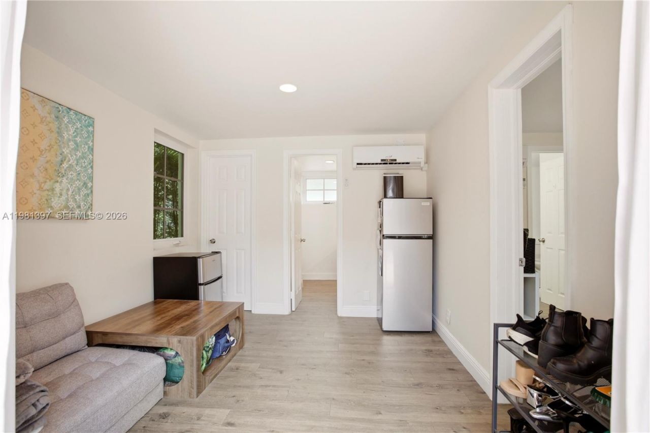 2111 Alhambra Cir, Coral Gables, FL 33134 Photo